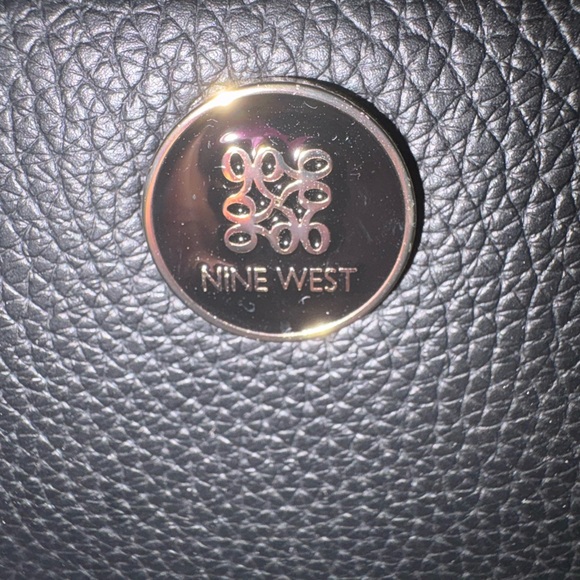 Nine West NWT Elegant Harland Black Satchel Bag, adjustable straps, Crossbody. - Picture 16 of 16